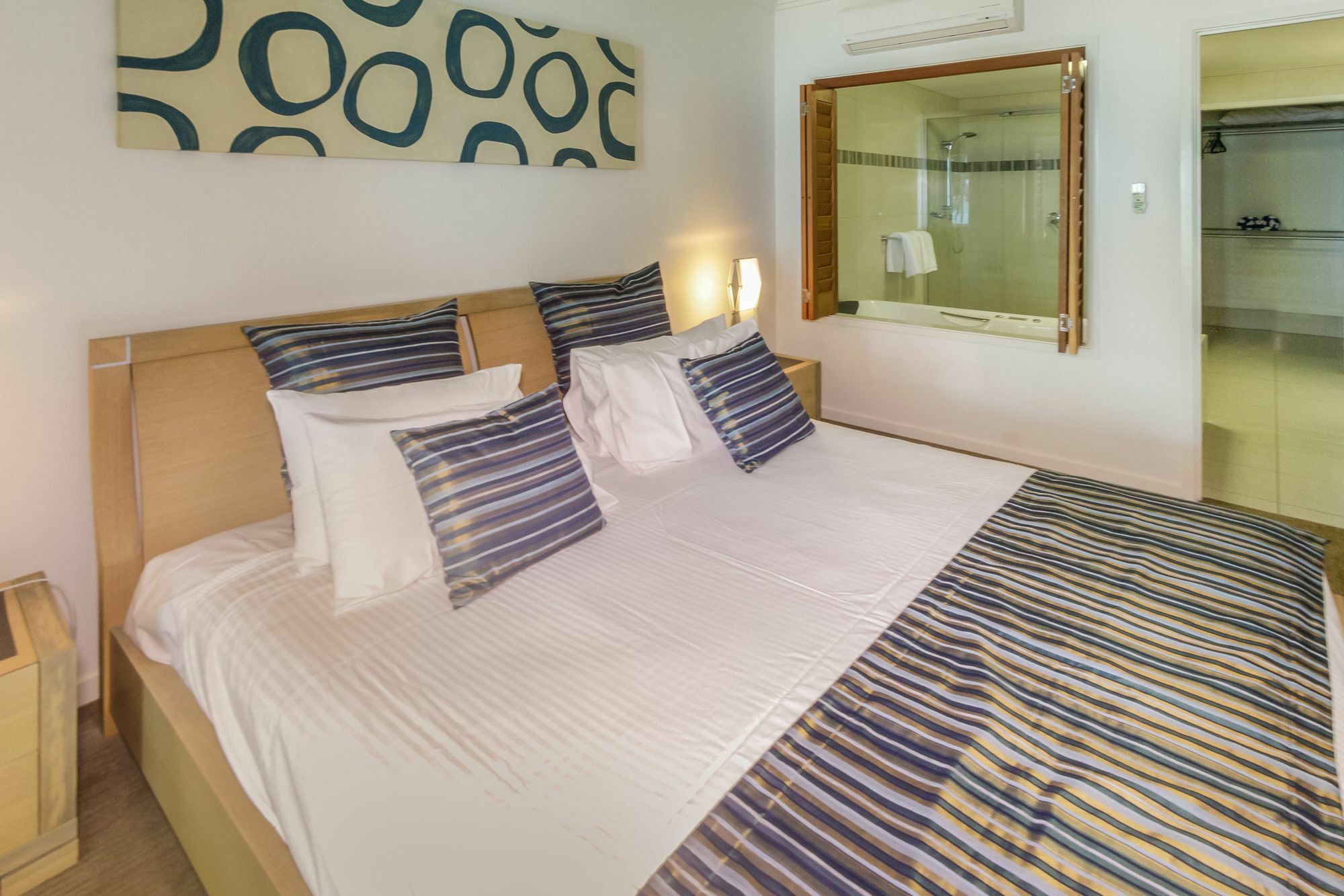 Island Views Beachfront Apartments Palm Cove Buitenkant foto