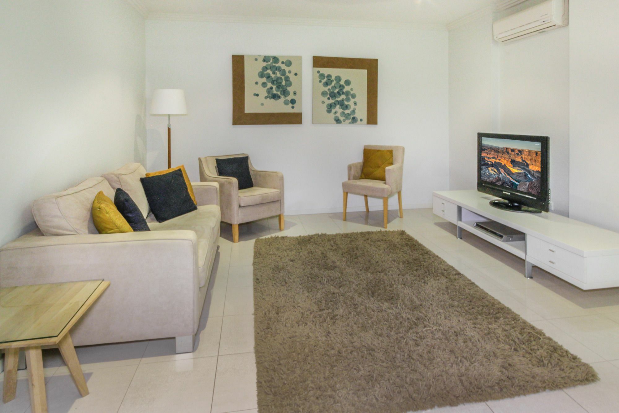 Island Views Beachfront Apartments Palm Cove Buitenkant foto